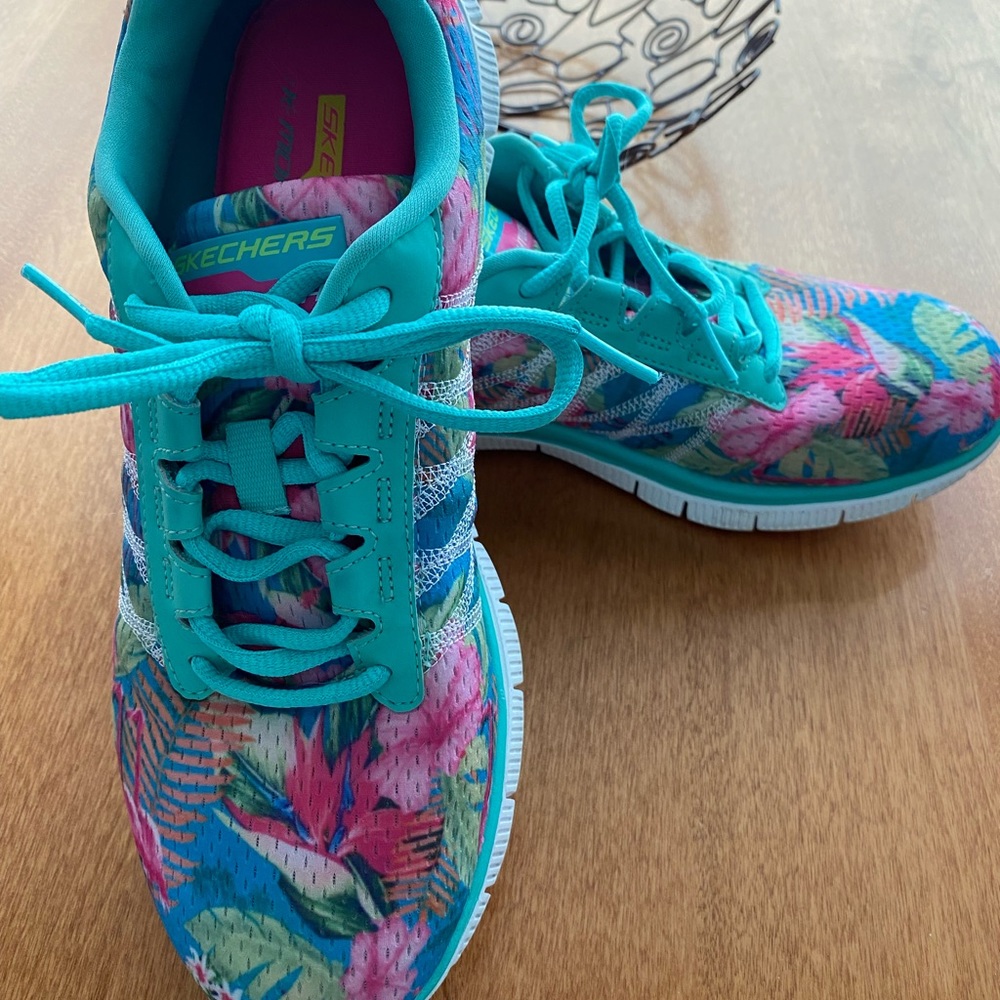 Sketchers Flex Appeal athletic shoes